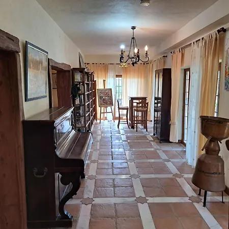 La Dacha Villa *